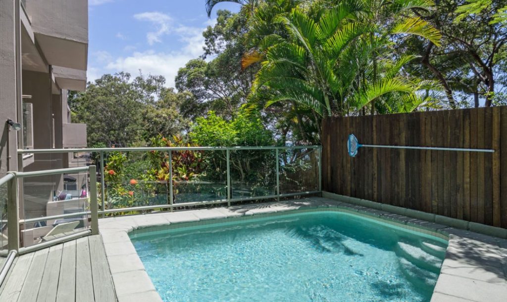 pool at apartment 8