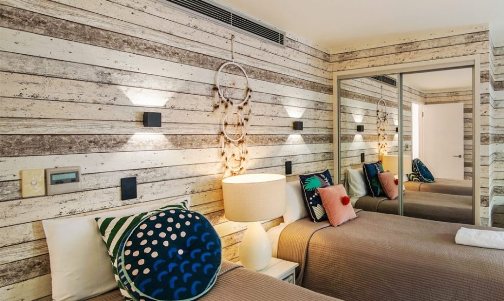 Twin bedroom in apartment 9