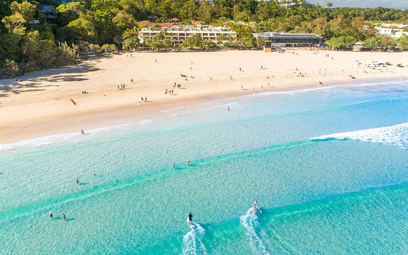 noosa main beach