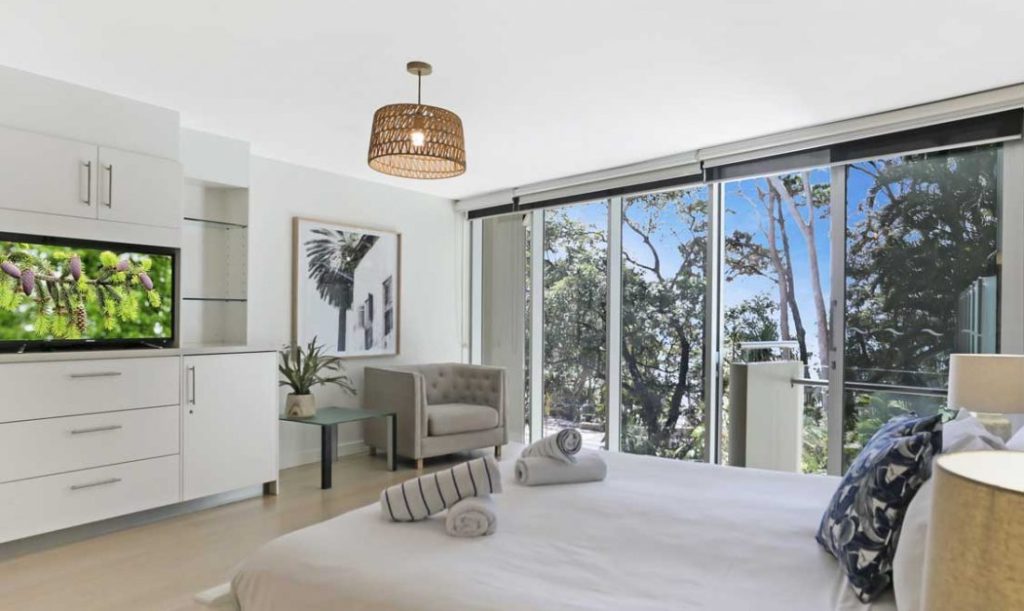 Apartment 4 Little Cove Court